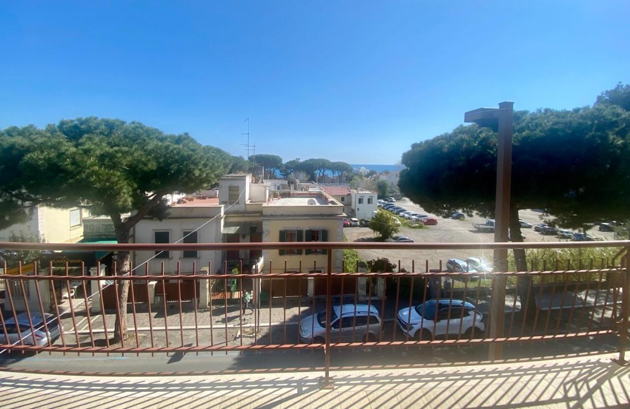 Appartamento Centrale Santa Marinella Bagian luar foto