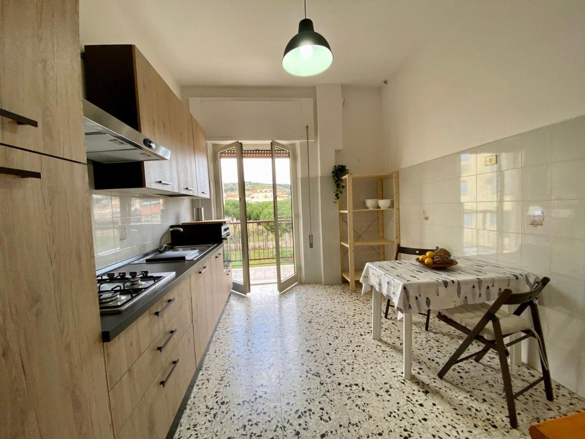 Appartamento Centrale Santa Marinella Bagian luar foto